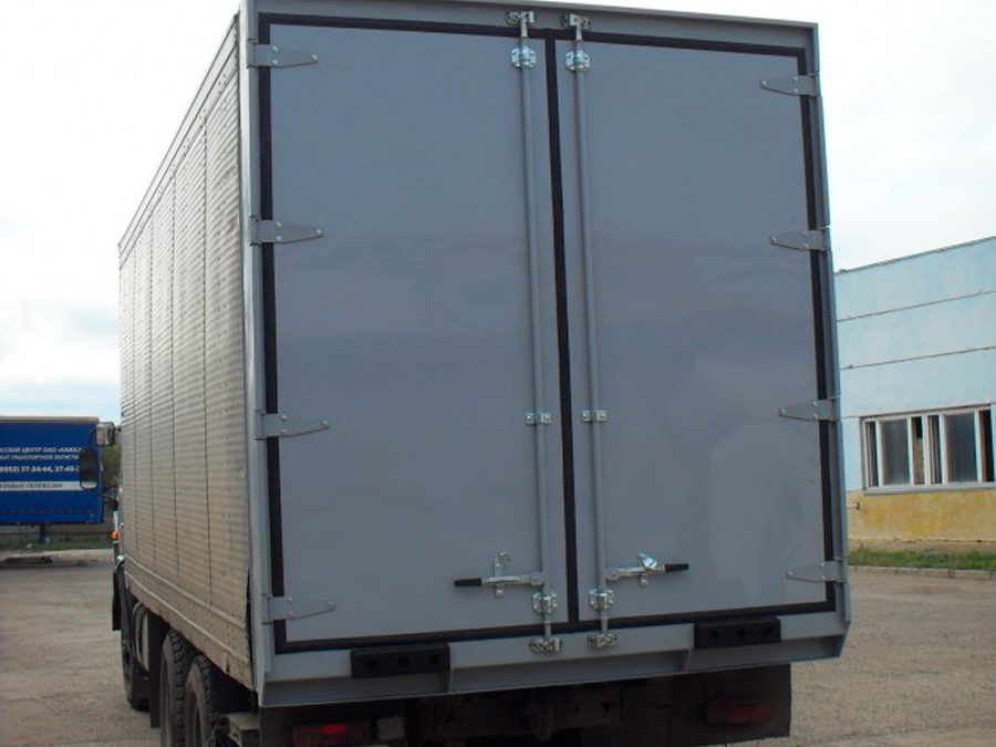 1Tent_karkas__sdvizhnoy_mehanizm_EDSCHA__vorota_raspashnye_na_KAMAZ_43555.jpg